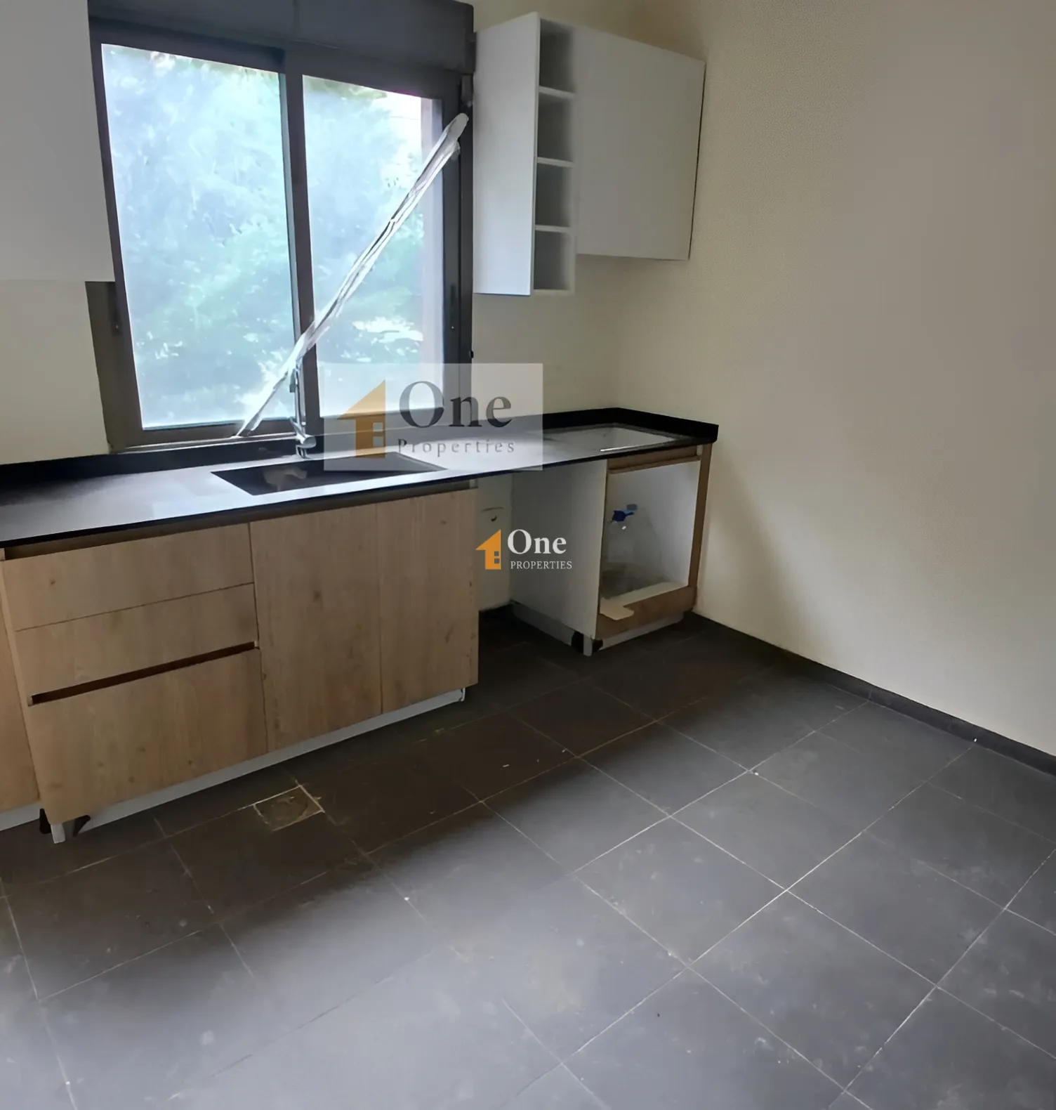 Apartment for sale in Ain Aalaq, Lebanon