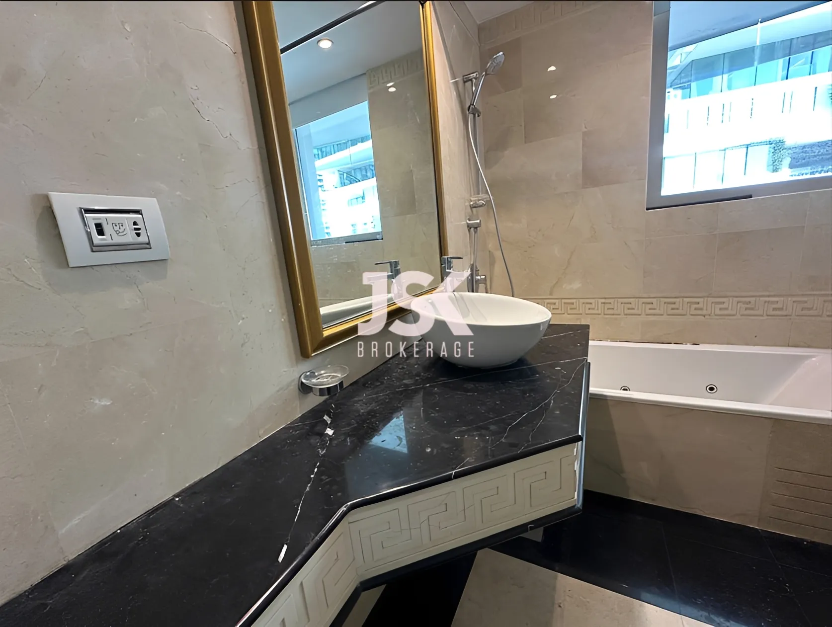 Apartment for Rent in Downtown
