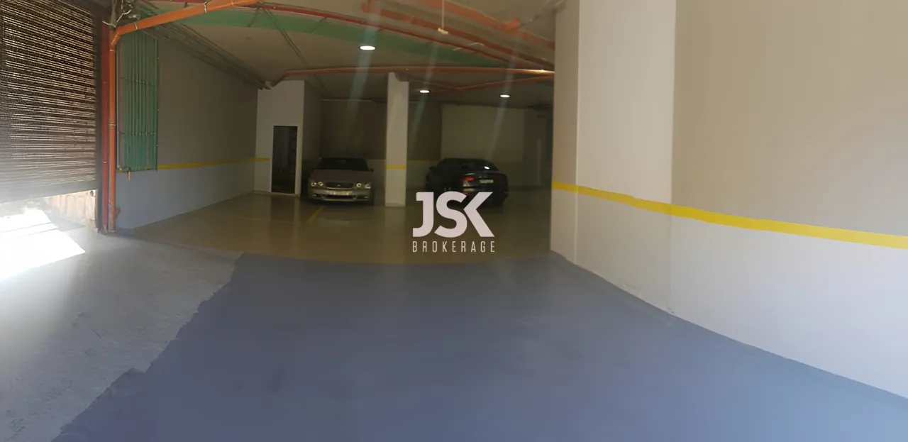 Triplex for Sale in Kfour