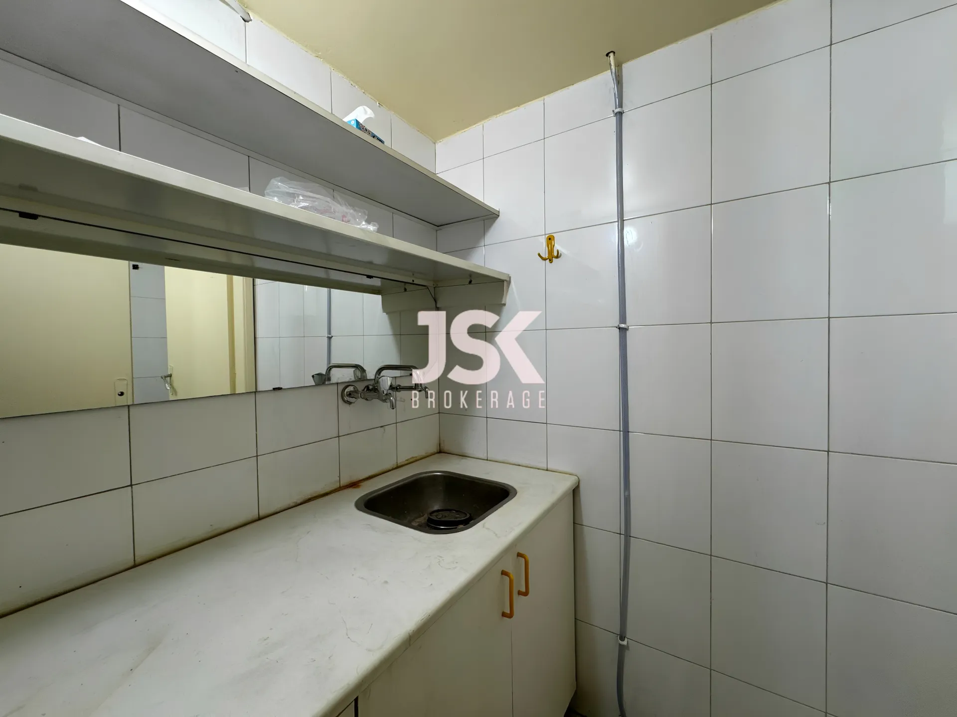 Shop for Sale in Mansourieh