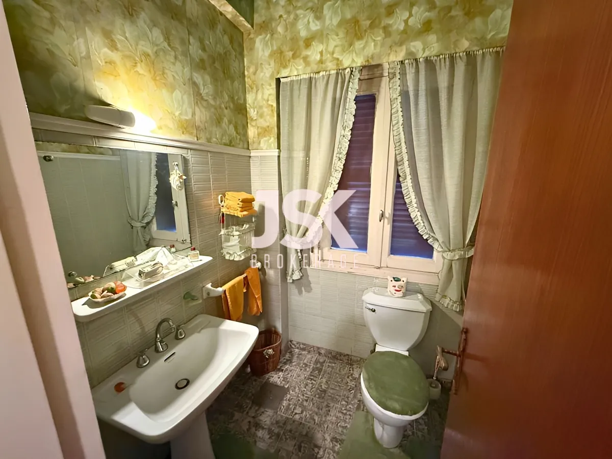 Apartment for Sale in Caree d'or, Achrafieh, Beirut, Lebanon