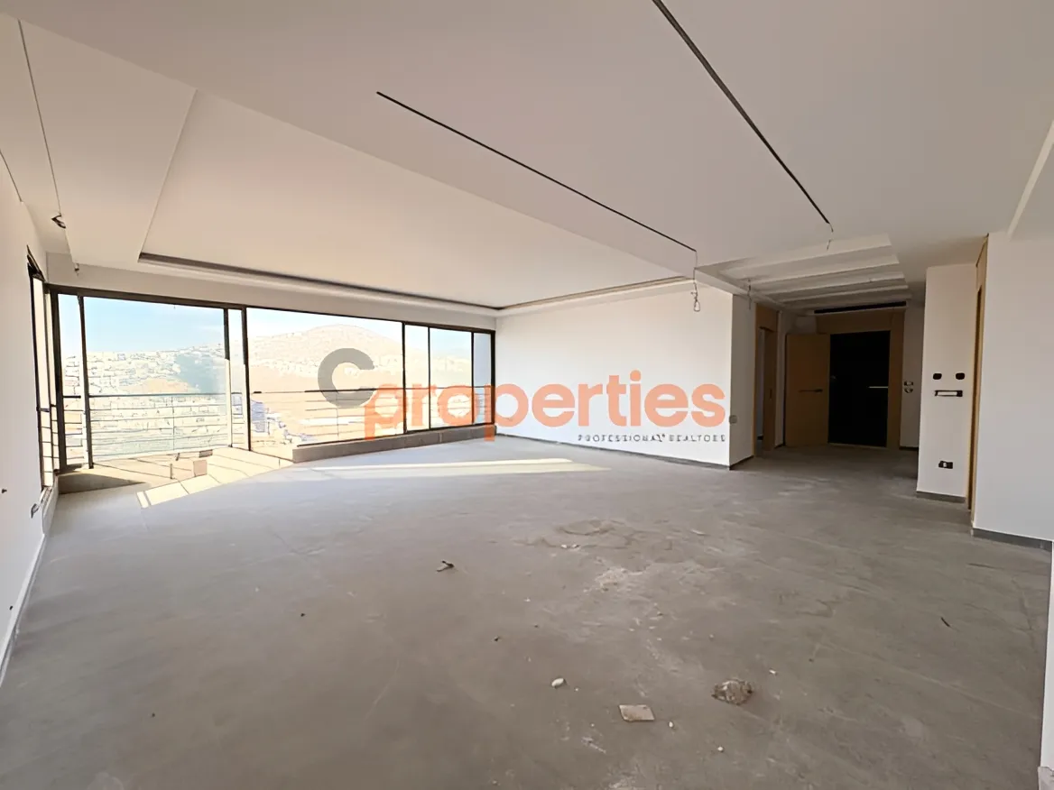 Apartment for Rent in Louaizeh