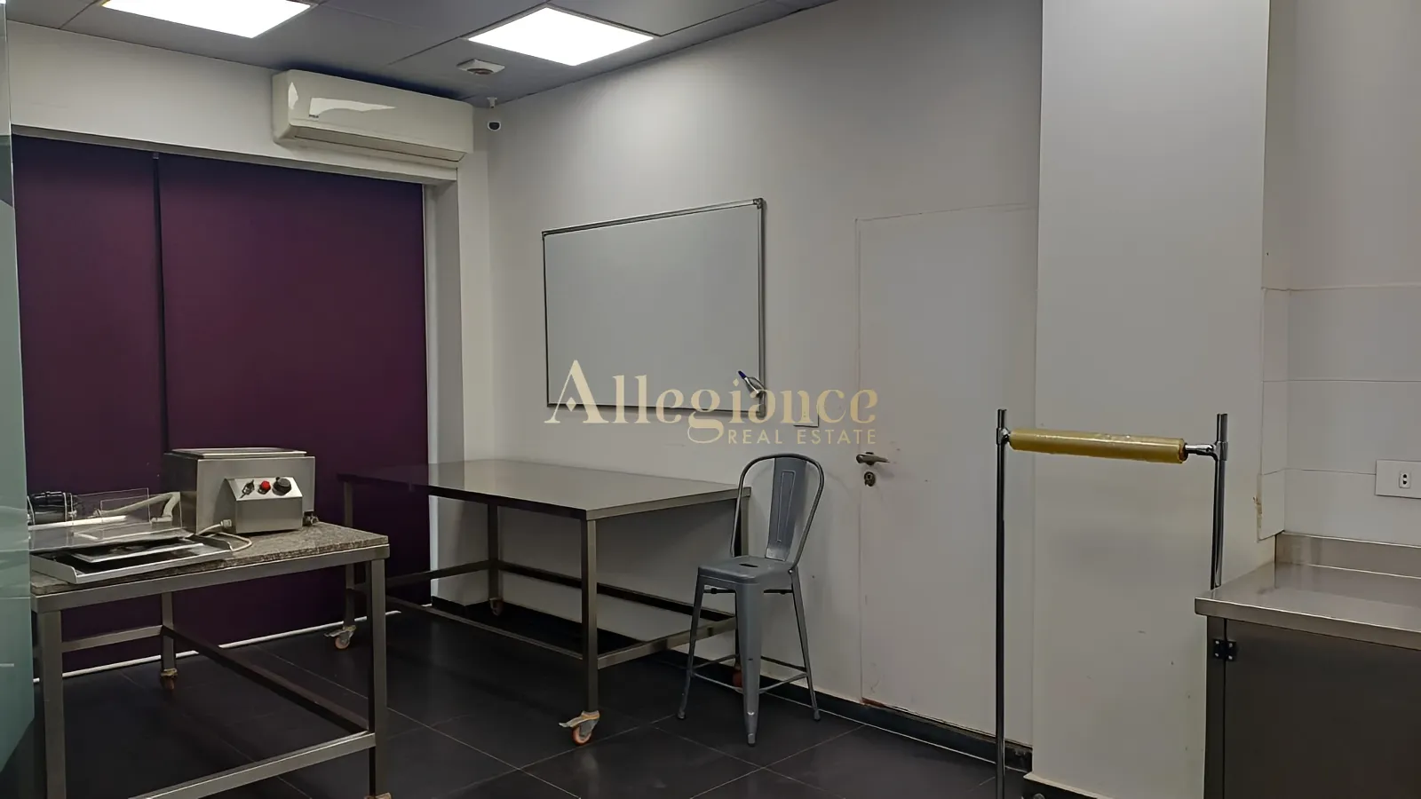 Shop for rent in Fanar