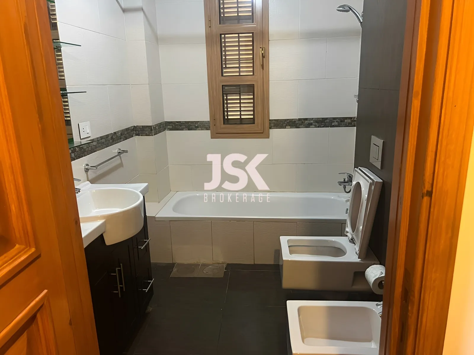 Villa for Sale in Souq El Gharb