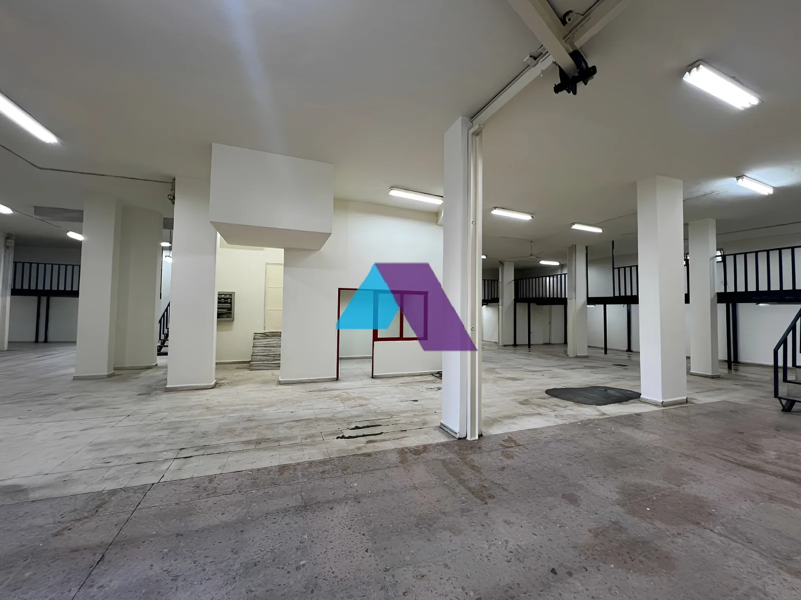 Warehouse for Sale in Mansourieh