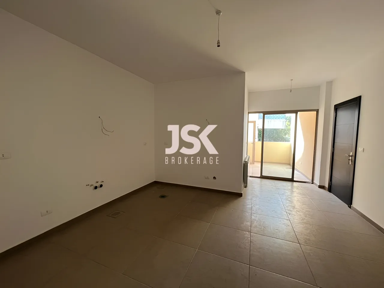 Apartment for Rent in Kfar Hbab - 5 bath