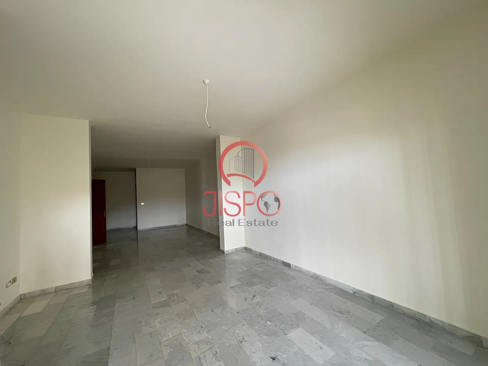 Apartment for Sale in Qornet El Hamra