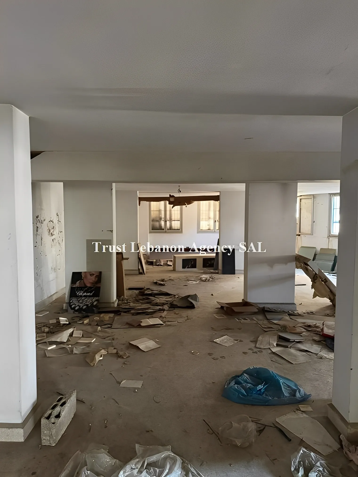 Commercial Property For Rent in Metn, Bkenaya