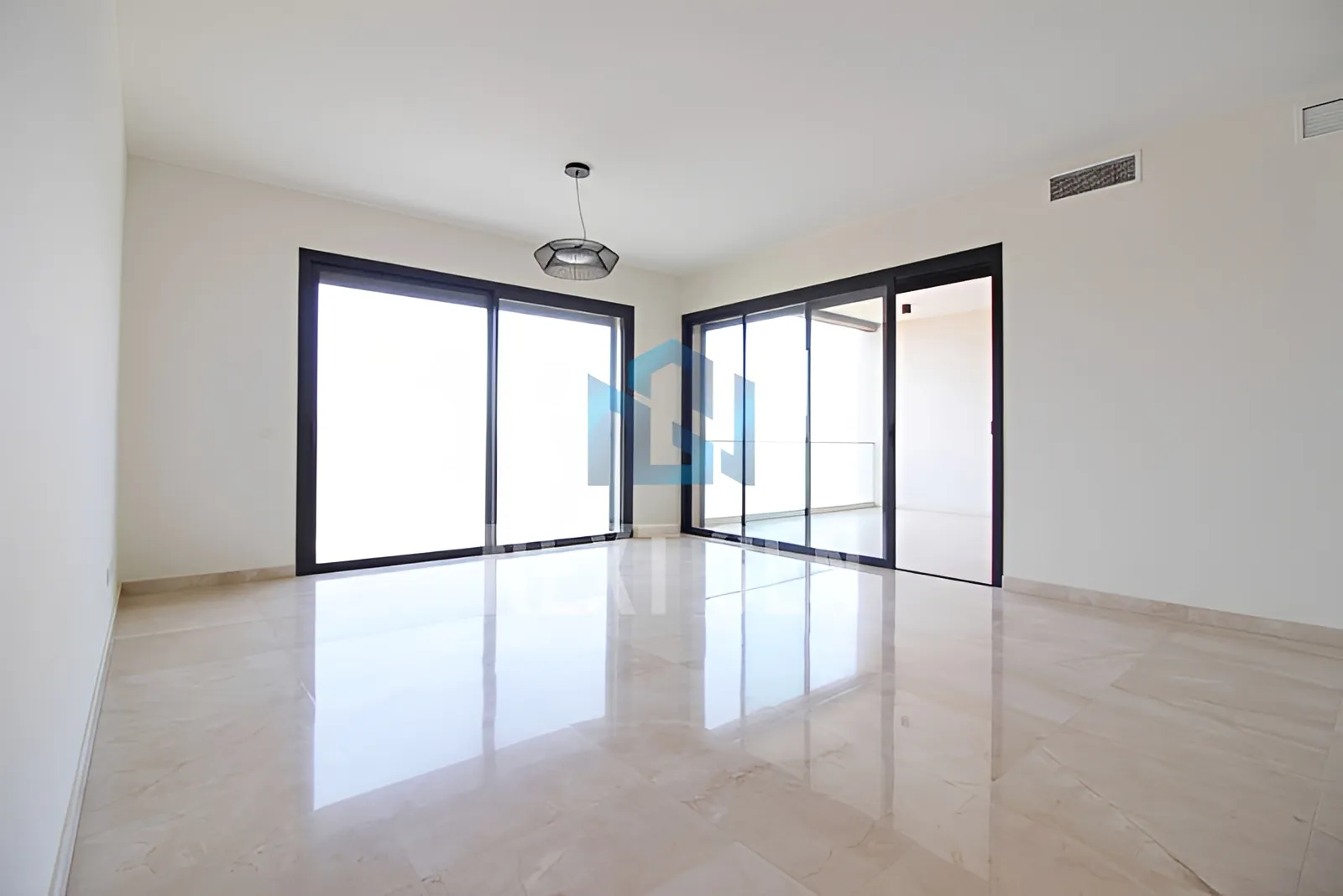 Apartment for Sale in Clemenceau