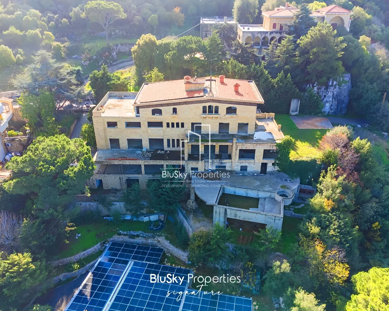 Villa for Sale in Beit Meri - 8 bed, 10 bath