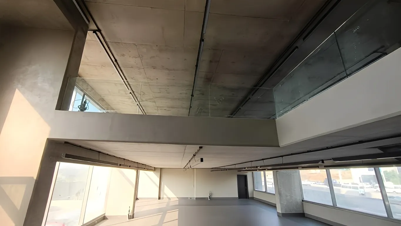 Commercial Property For Rent in Metn