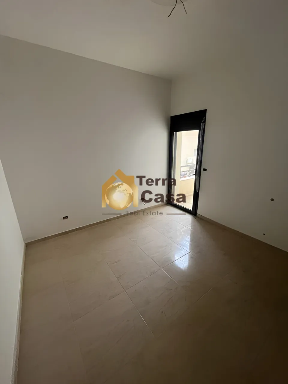 Apartment for Sale in Ain el Ghossein 178 Sqm - 3 bed, 2 bath