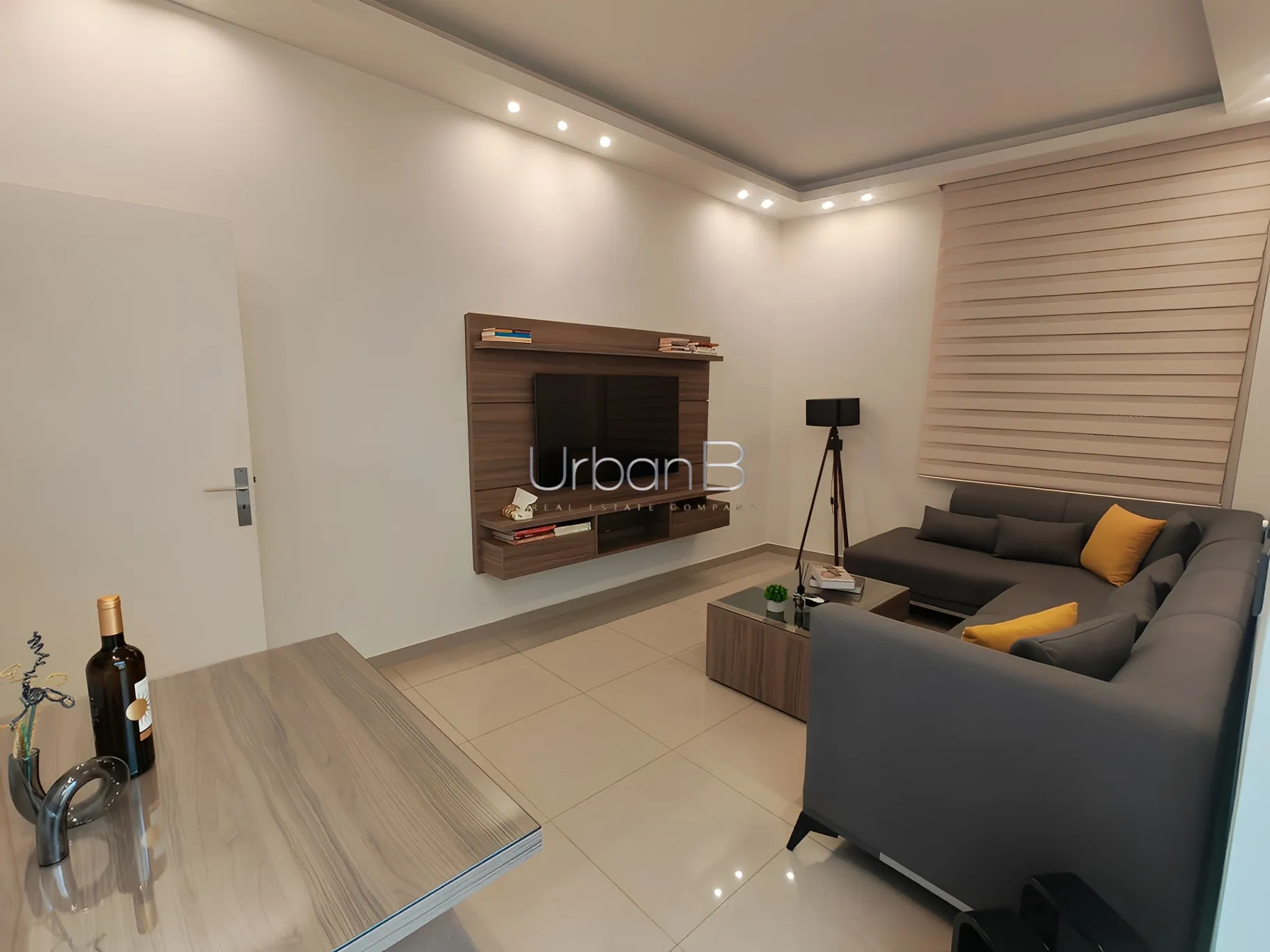Apartment for Rent in Achrafieh, Beirut, Lebanon - 1 bed, 1 bath