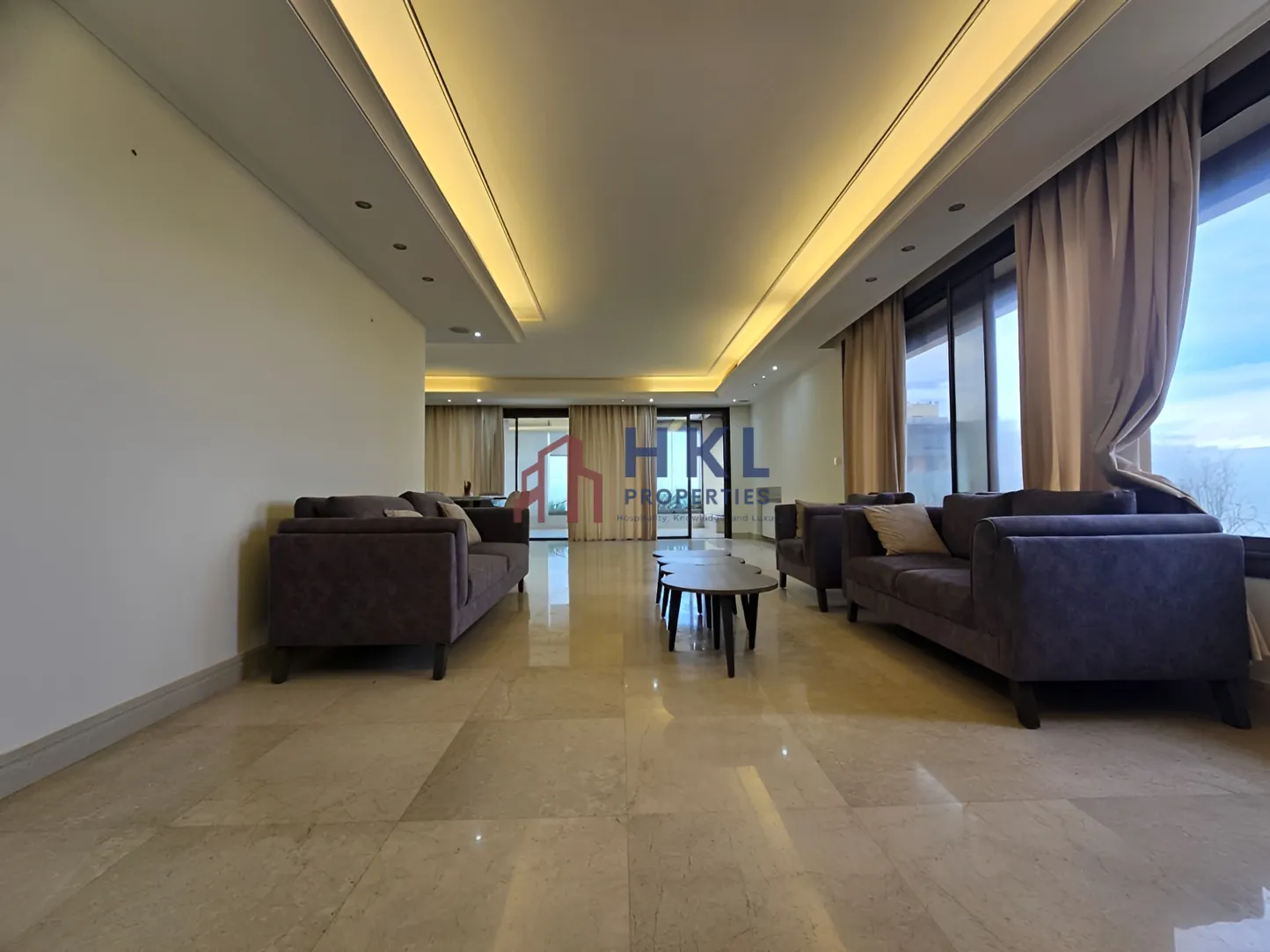 Apartment for rent in Manara, Beirut, Lebanon - 4 bed, 4 bath
