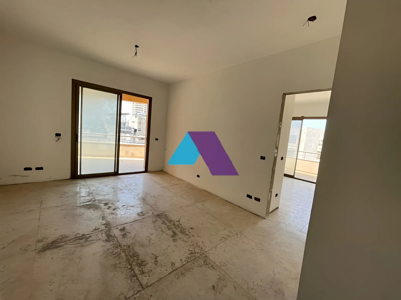 Apartment for Sale in Achrafieh - 3 bed, 4 bath