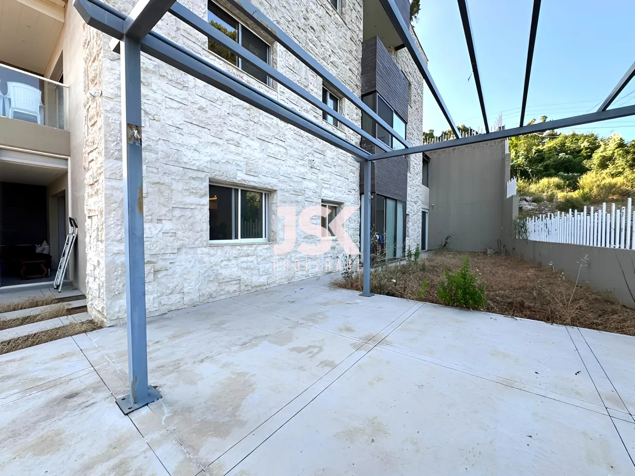 Apartment for Sale in Baabdat