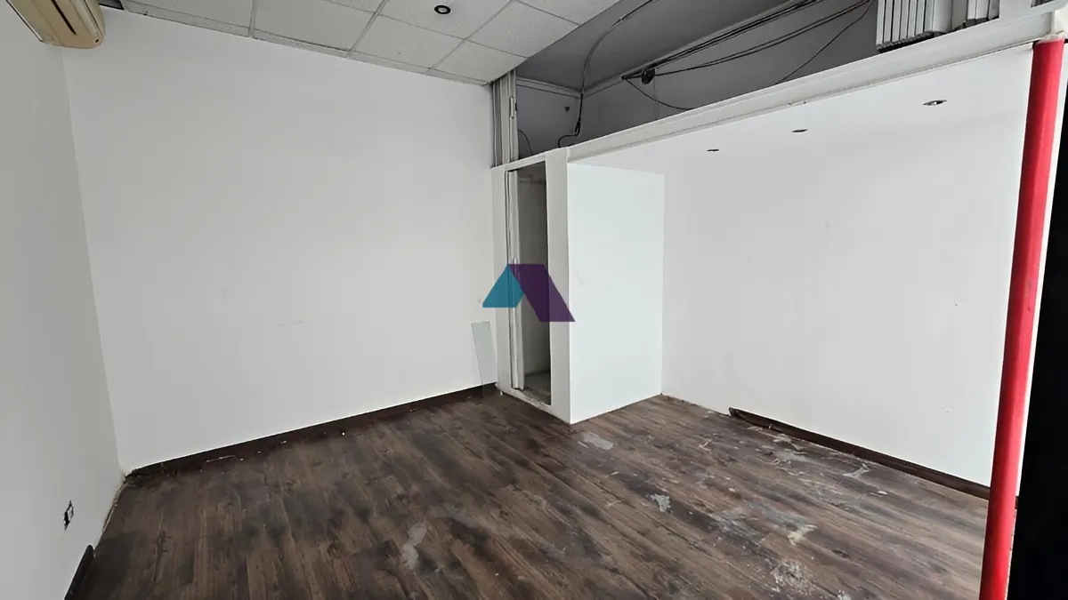 Shop for sale in Ain El Remmaneh