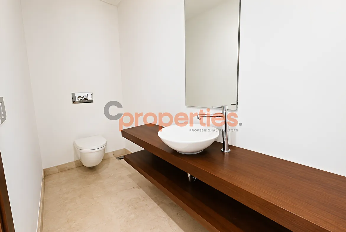 Apartment for Sale in Saifi Village