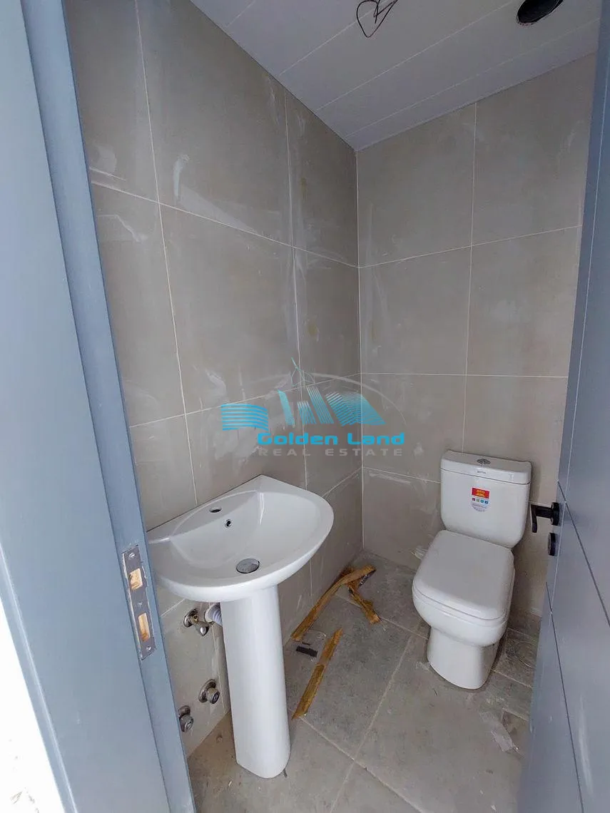Office for rent in Dbayeh