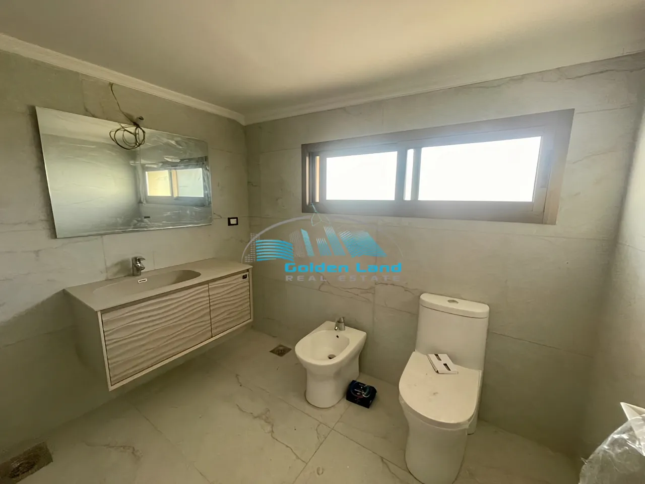 Loft for Sale in Fatqa