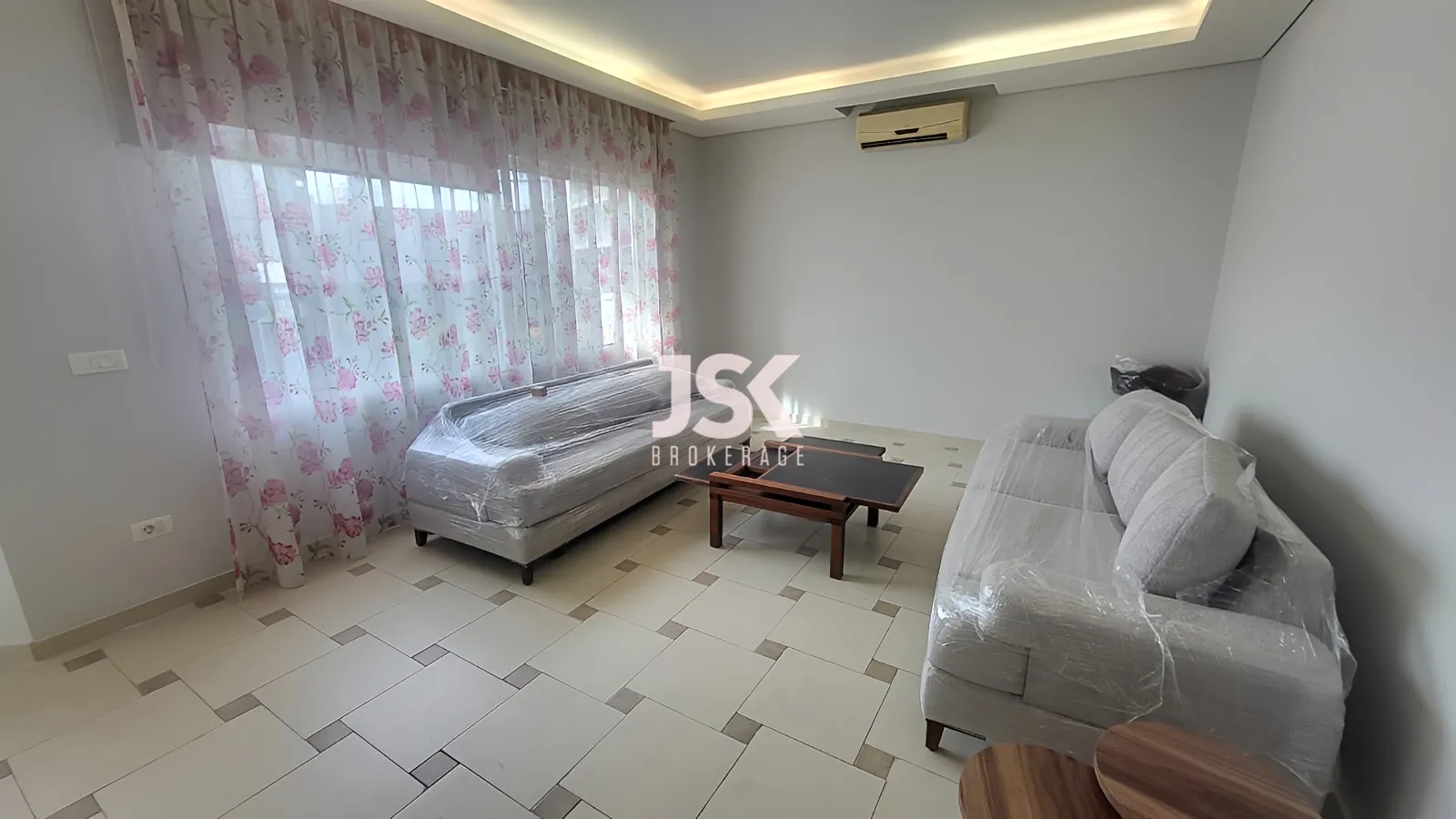 Apartment for Rent in Haret Sakher