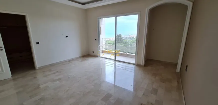 Apartment for Sale in Aley, Aley, Lebanon