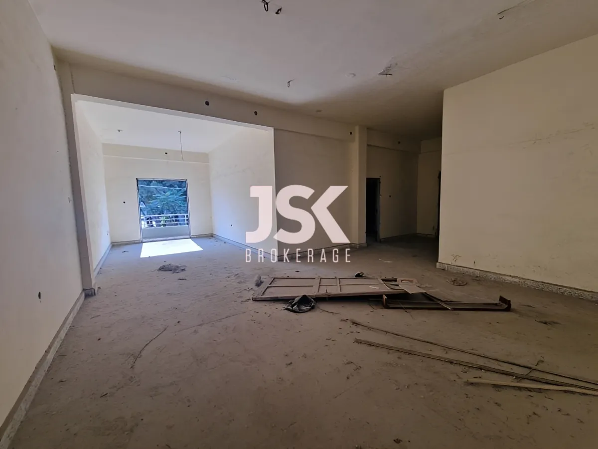 Industrial Unit for Sale in Chekka