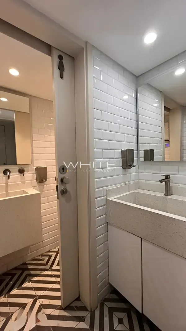 Shop For Rent in Badaro