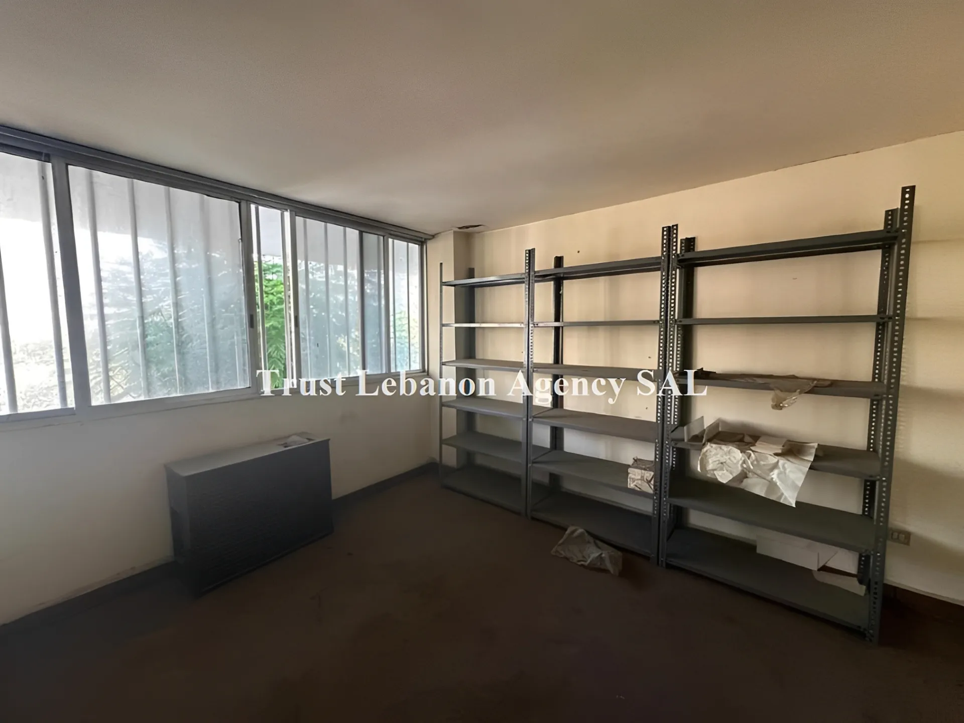 Shop for rent in Metn, Jdeideh
