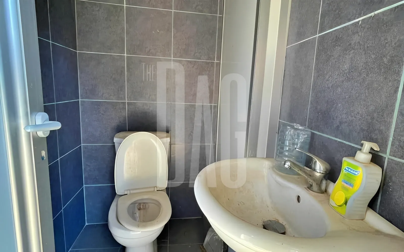 Warehouse for Sale in Mar Takla, Hazmieh