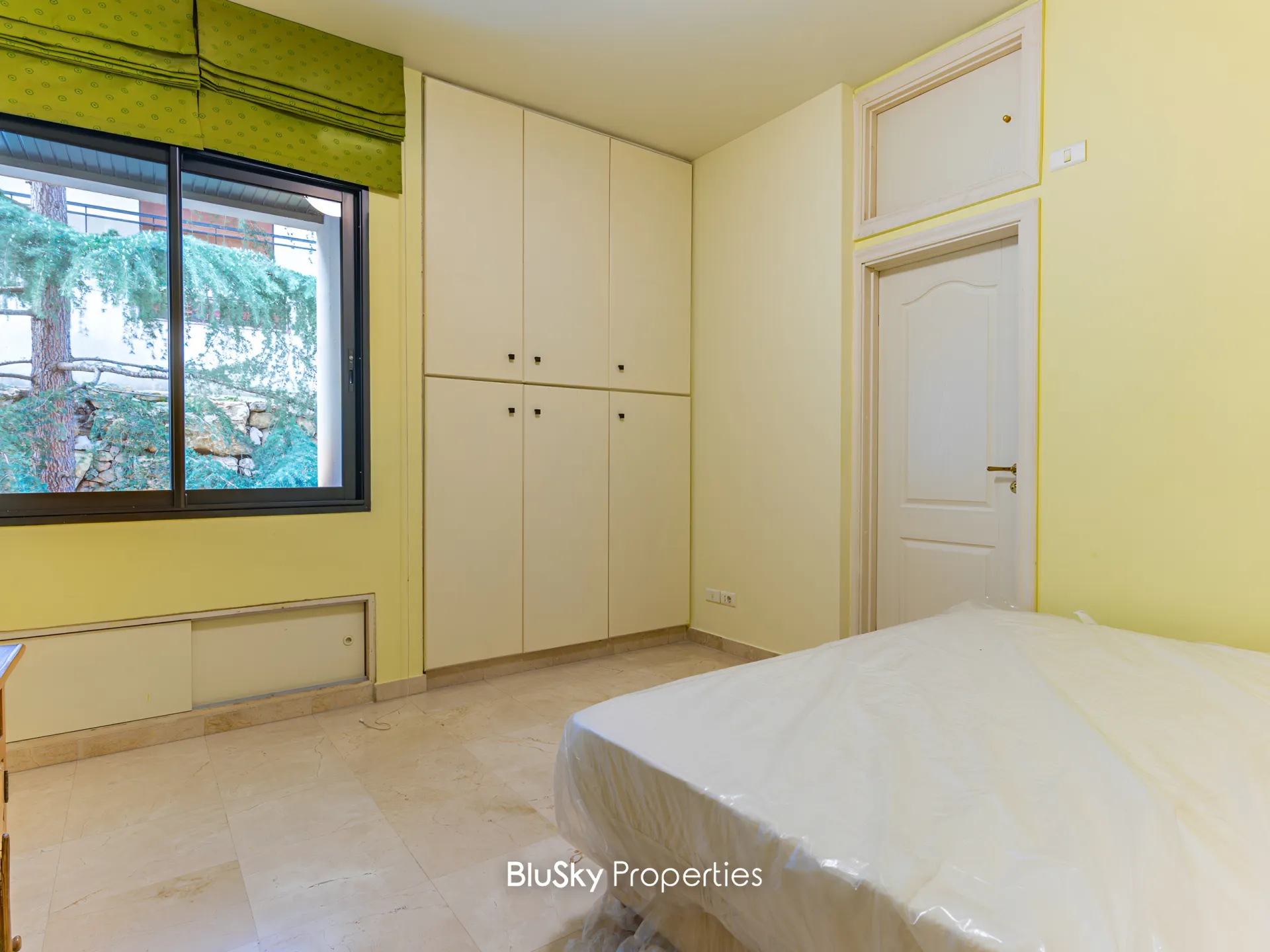 Apartment for rent in Beit Meri