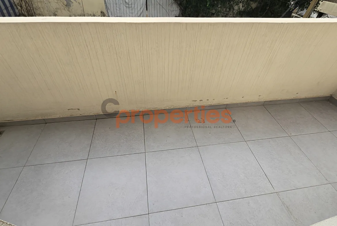 Showroom for Sale in Forn El Chebbak