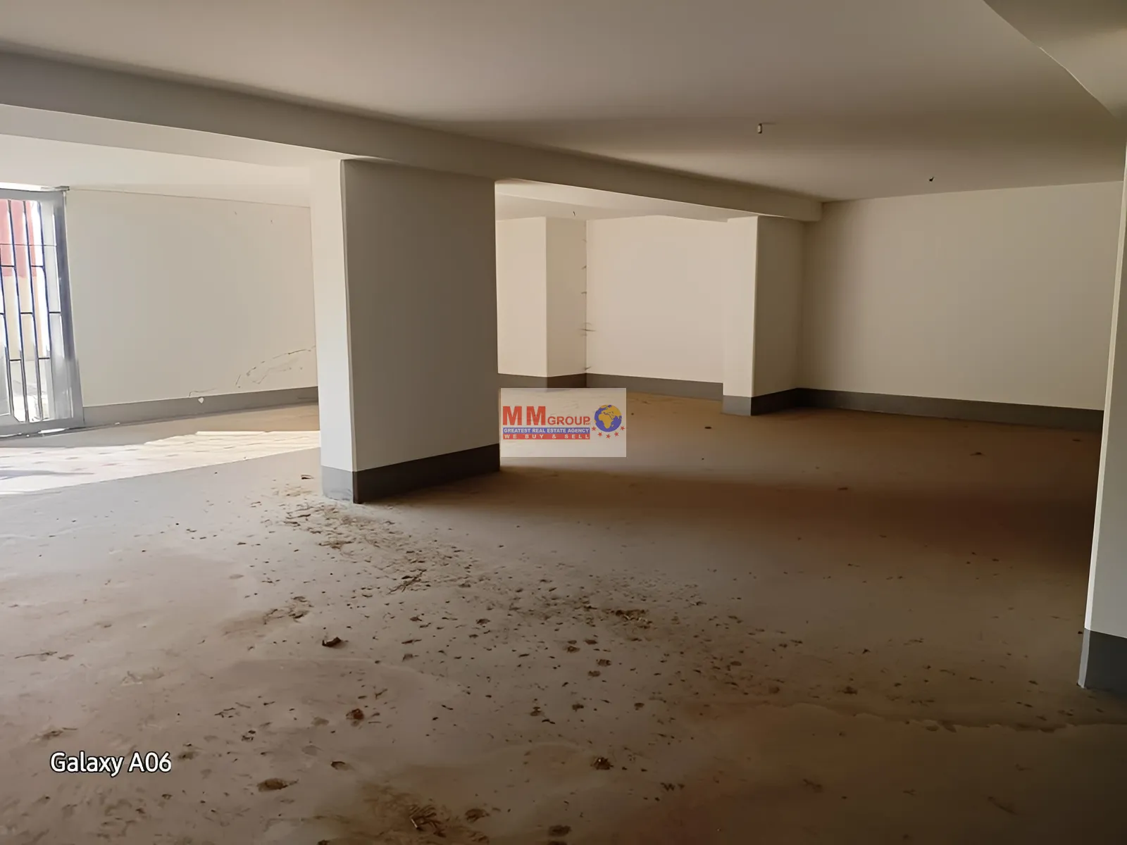 Warehouse for sale in Roumieh