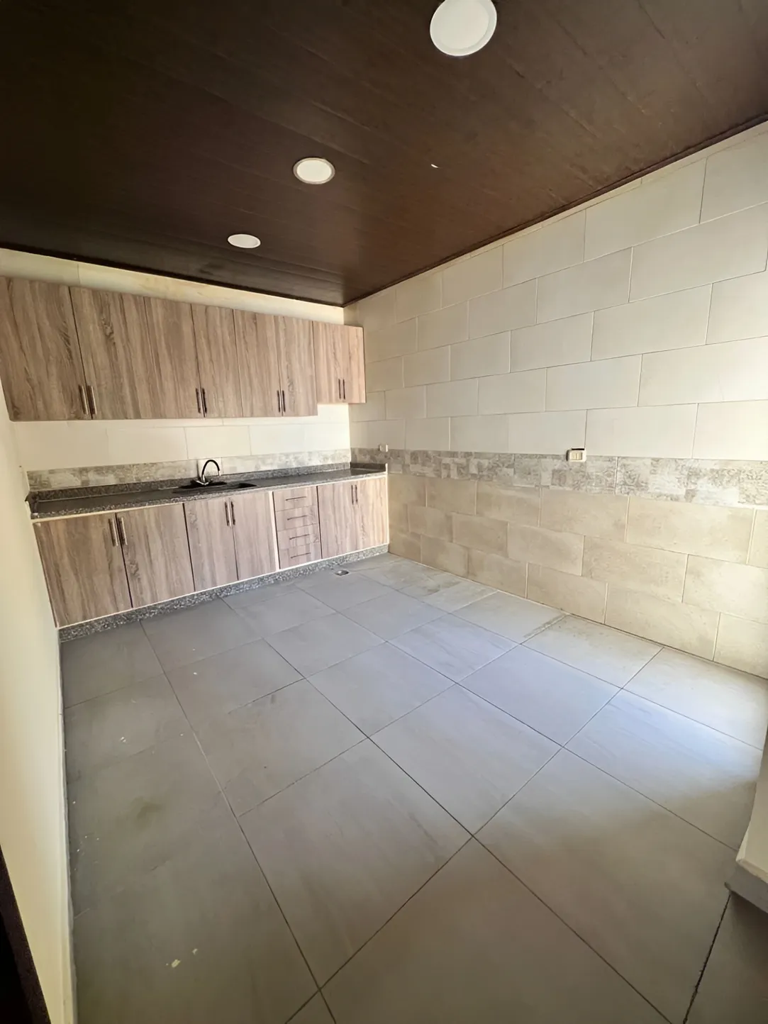 Building for sale in Sin El Fil, Lebanon