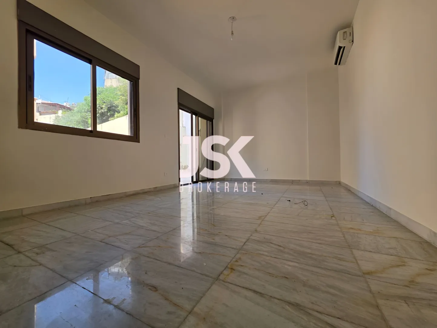 Apartment for sale in Hazmieh, Lebanon - 2 bed, 4 bath