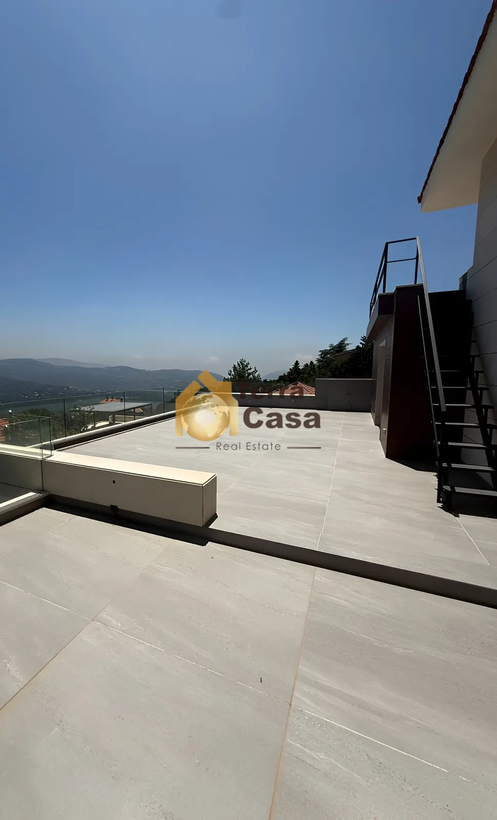 Villa for sale in Baabdat