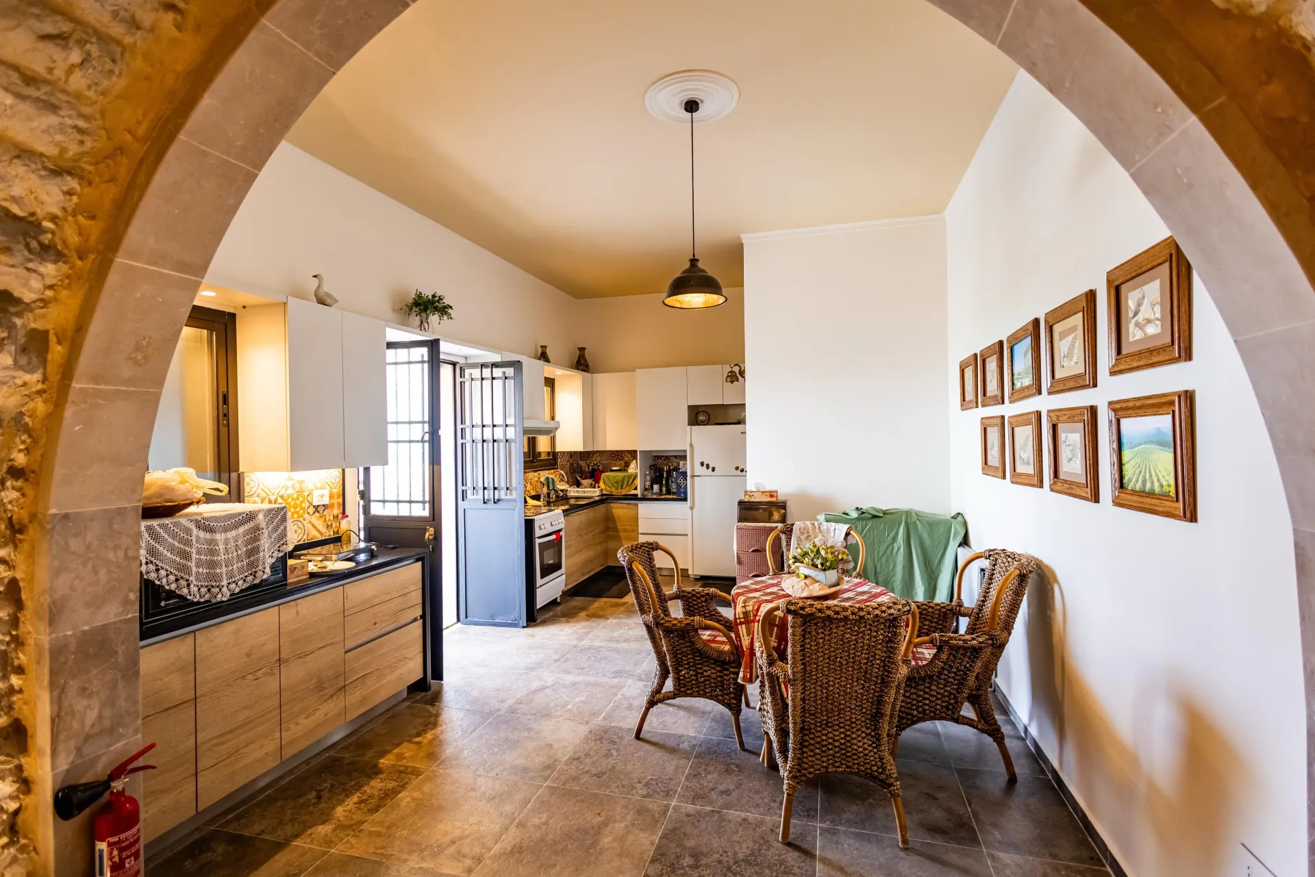 Villa for Sale in Ashqout
