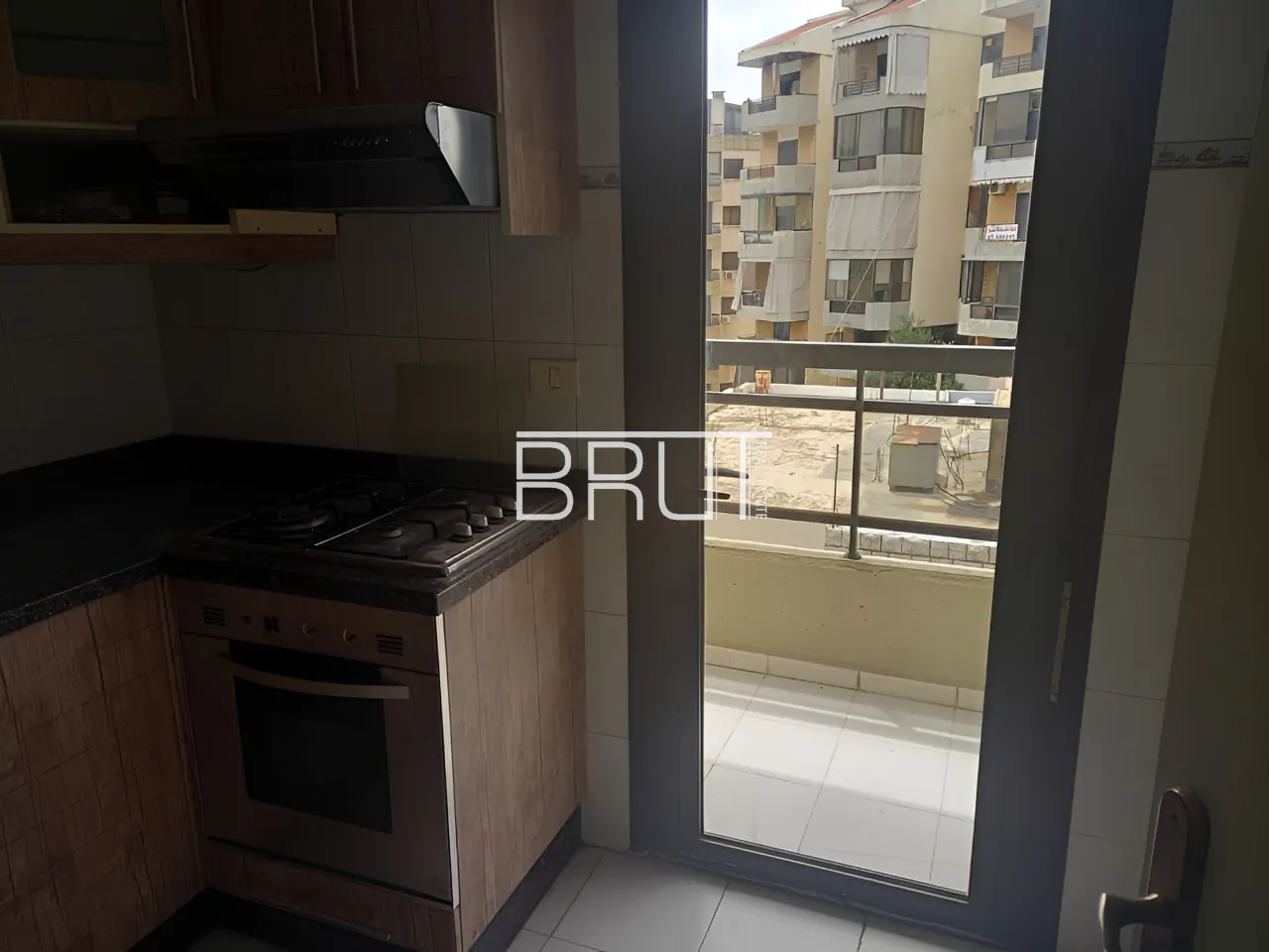 Apartment for Sale in Ballouneh