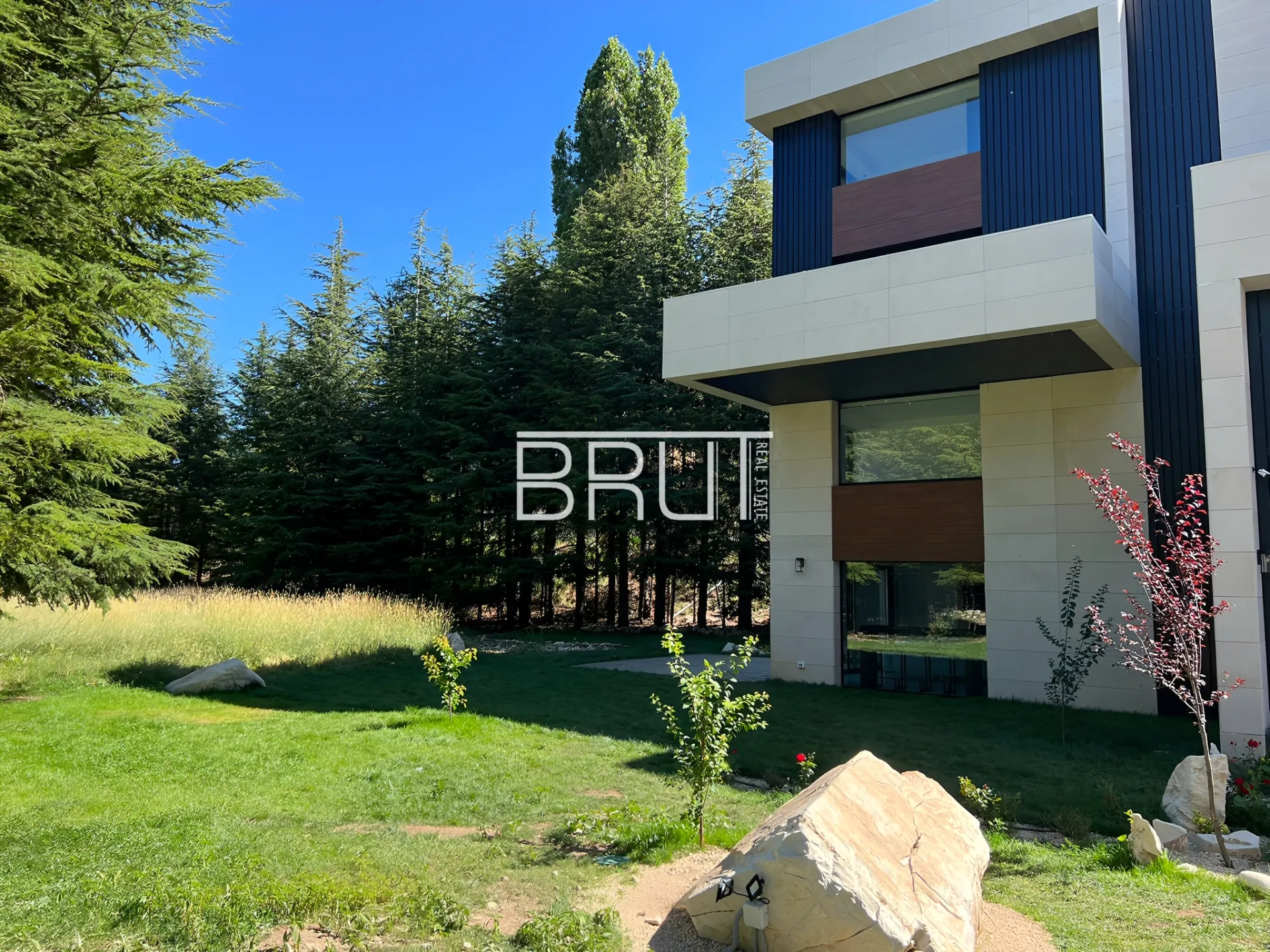 Chalet for Rent in Kfardebian