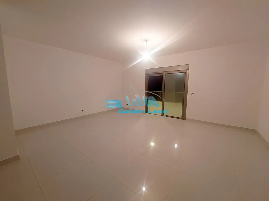 Apartment for Sale in Mazraat Yachoua, Lebanon - 3 bed, 4 bath