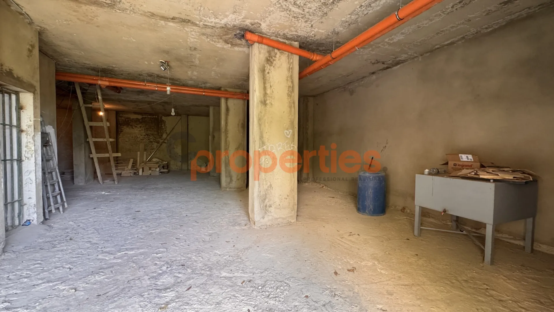 Warehouse for Sale in Dik El Mehdi
