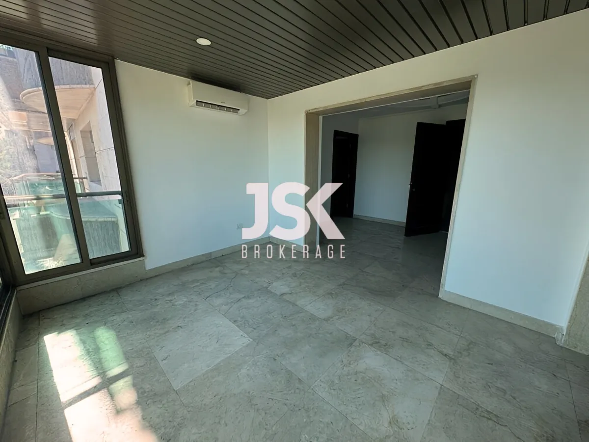 Apartment for Sale in Kaskas, Beirut - 3 bed, 3 bath