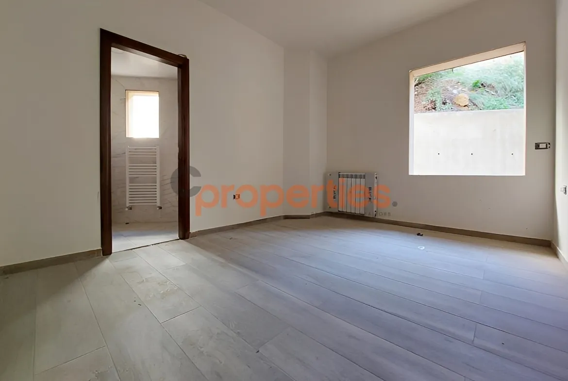 Apartment for Sale in Ain Saadeh - 3 bed, 4 bath