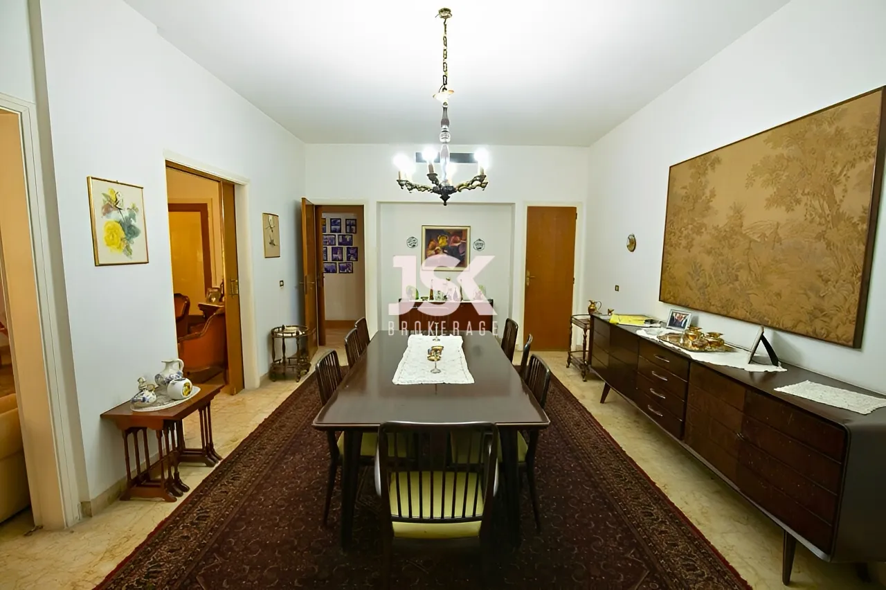Apartment for Sale in Achrafieh - 4 bed, 3 bath