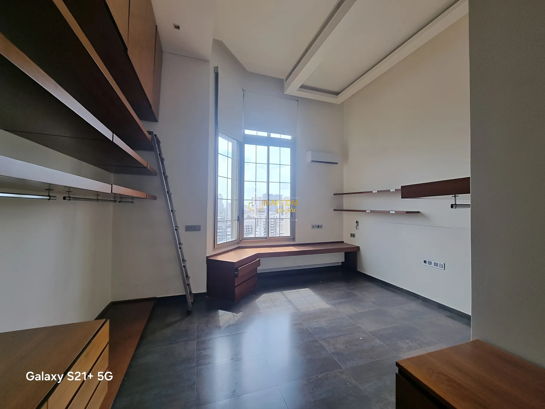 Apartment for sale in Jeanne Darc, Bayrut, Lebanon