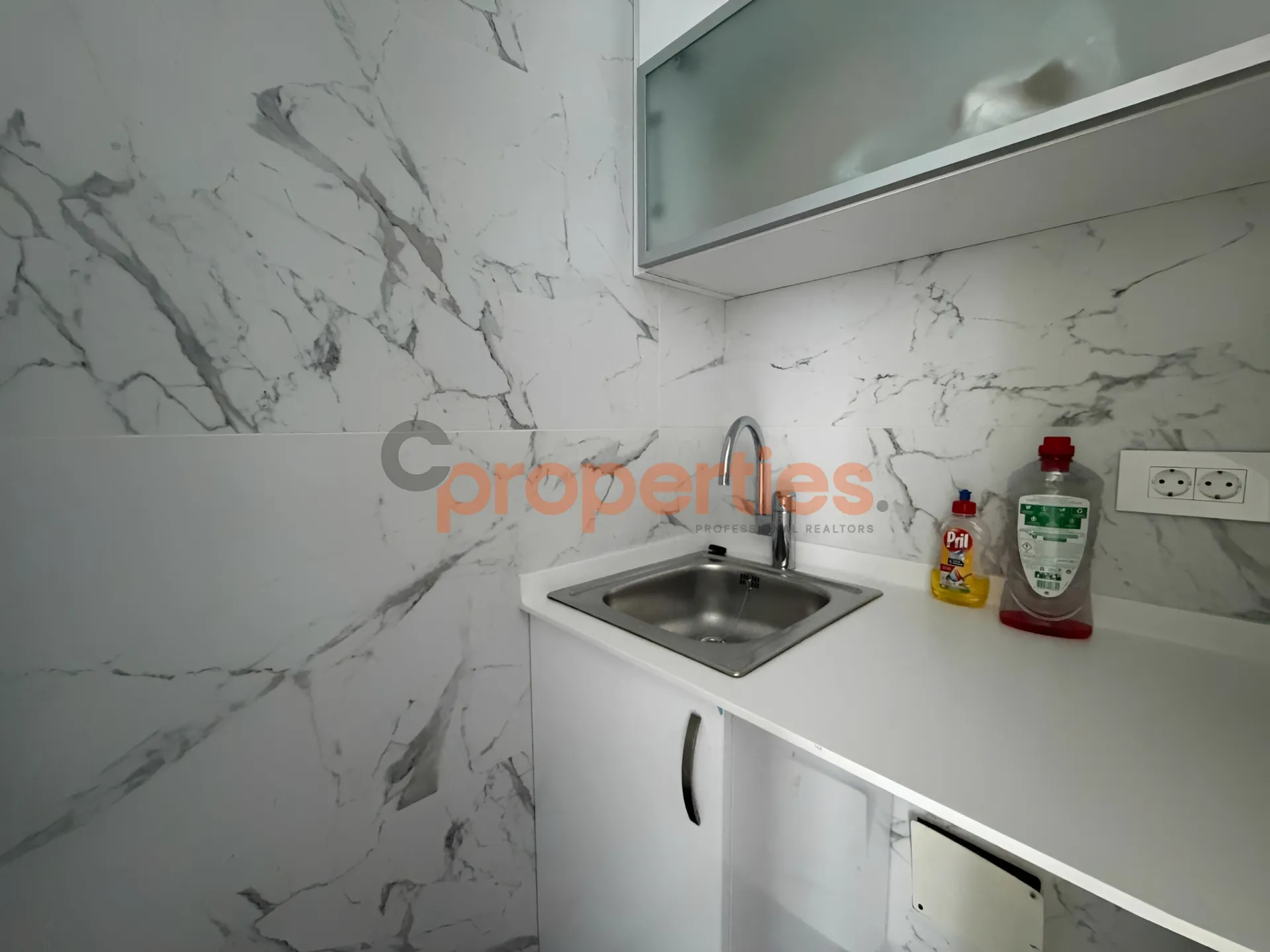Office for Rent in Antelias