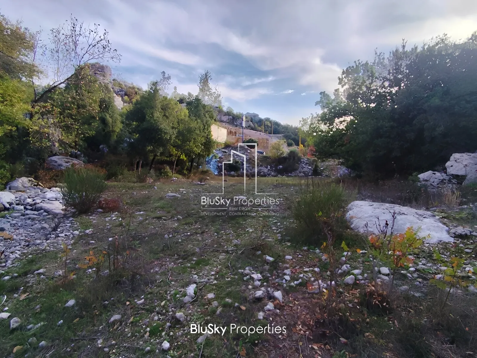 Land for Sale in Aachkout