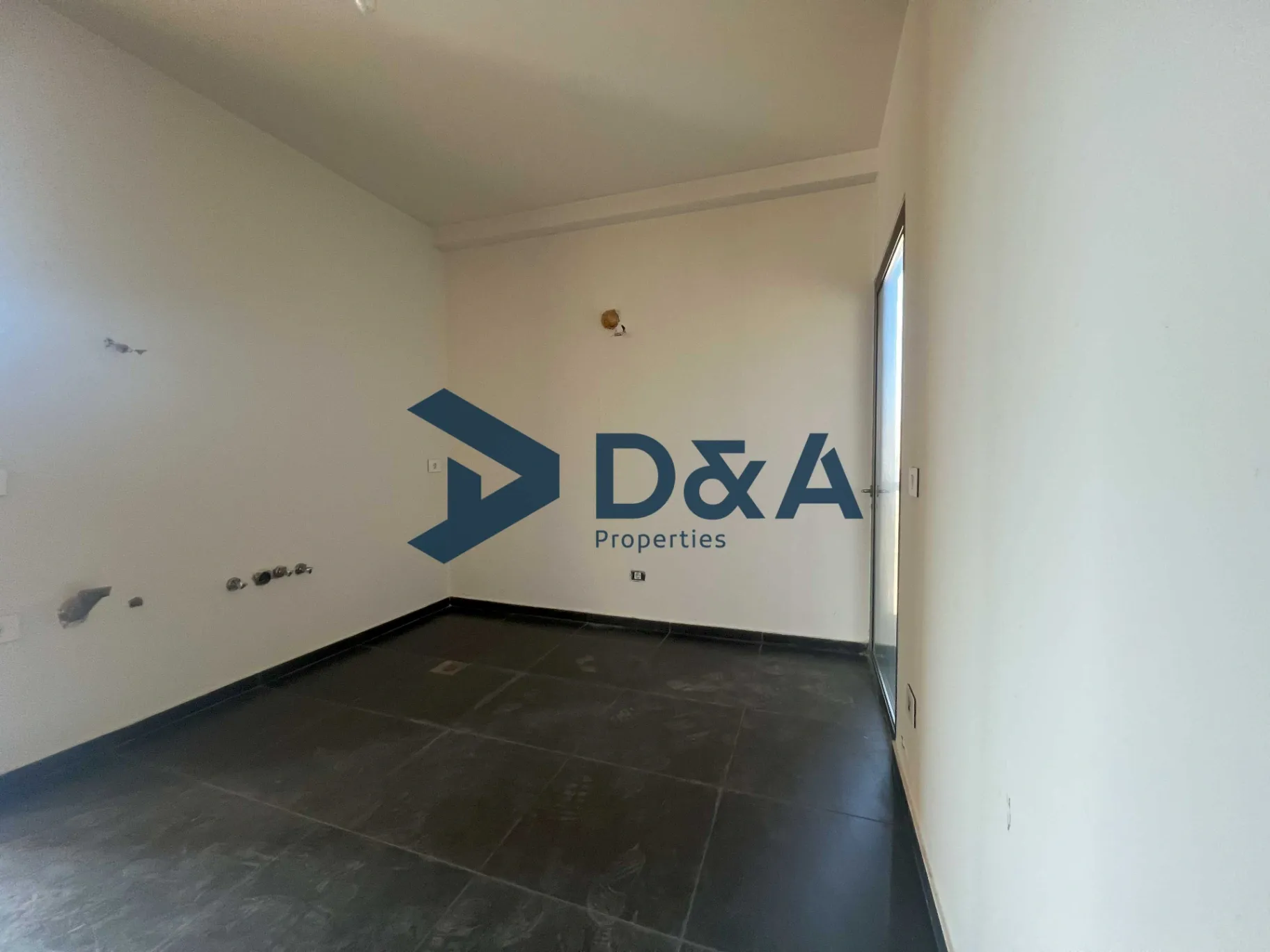 Apartment for sale in Achrafieh, Beirut, Lebanon - 3 bed, 4 bath