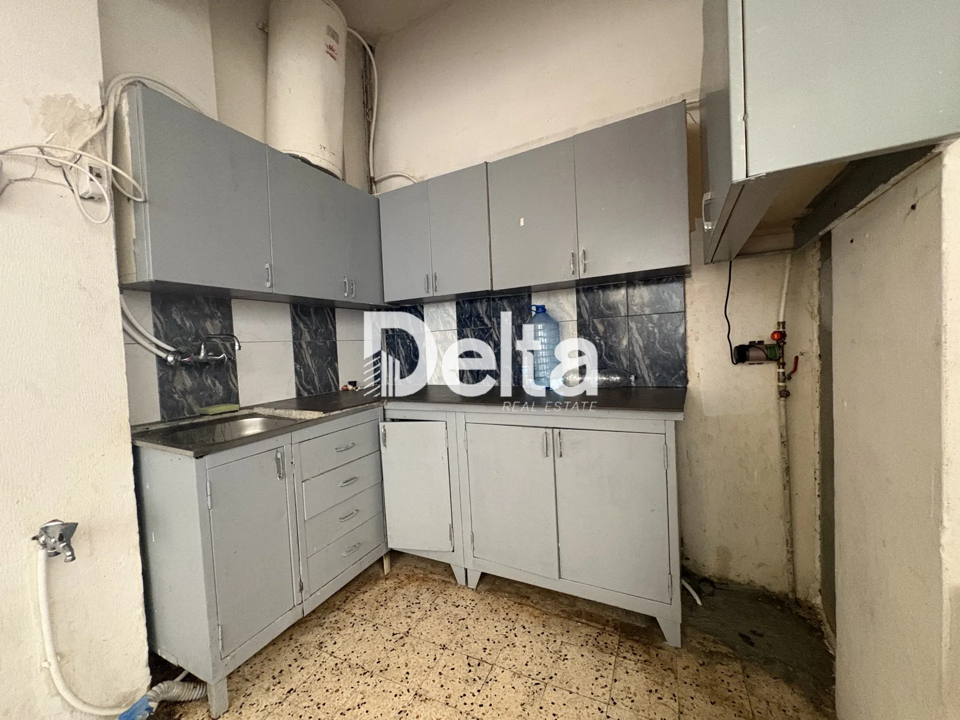 Apartment for rent in Ras al naba'a, beirut, lebanon