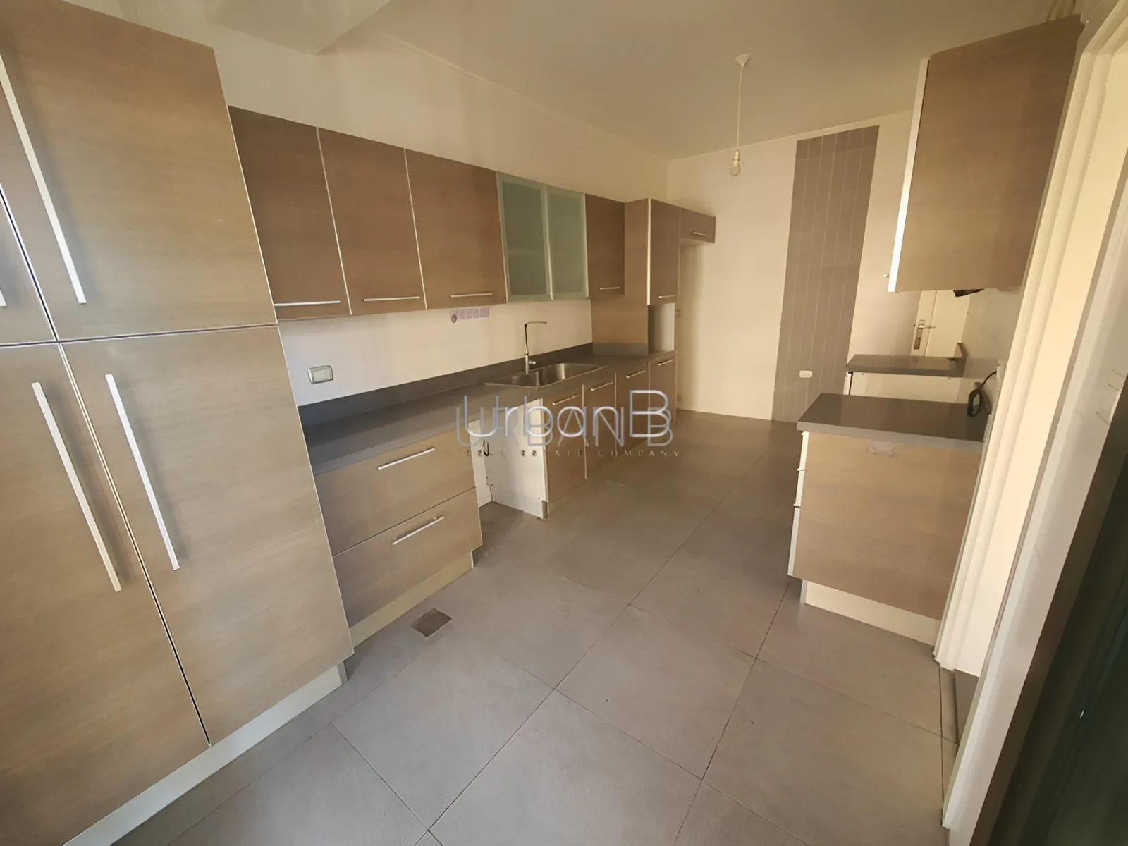 Apartment for sale in Raoucheh, Beirut, Lebanon